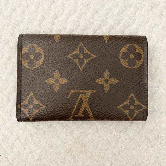 Louis Vuitton Monogram 6 Ring Key Case - Picture 2 of 12